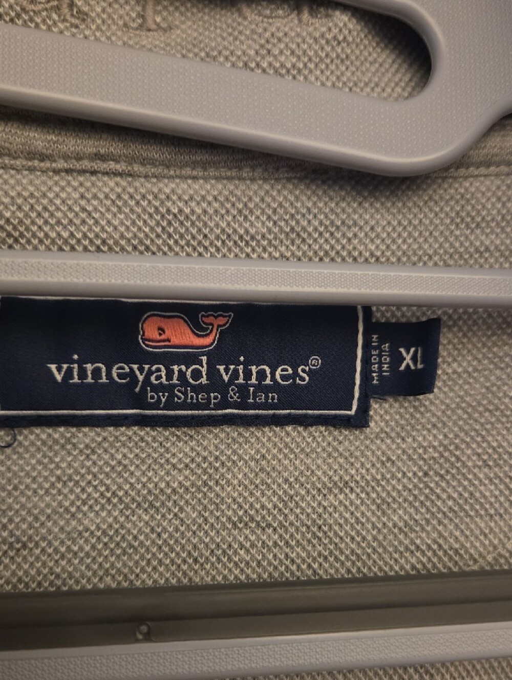 Vineyard Vines Men’s Heather Gray Half-Zip Pullover - Picture 6 of 8